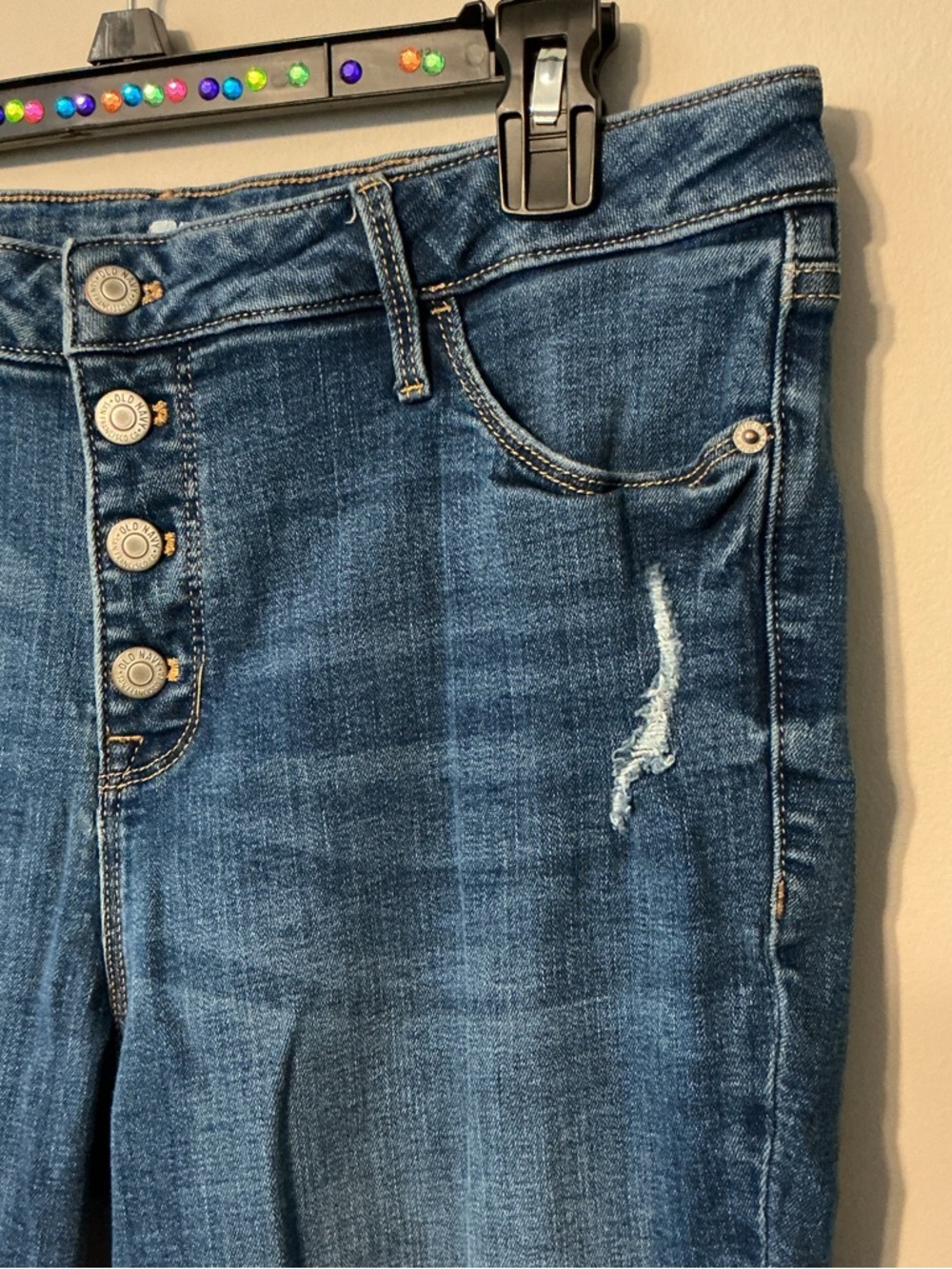 Old Navy Dark Blue High-Rise Button-Fly Cropped Jeans - Picture 3 of 7